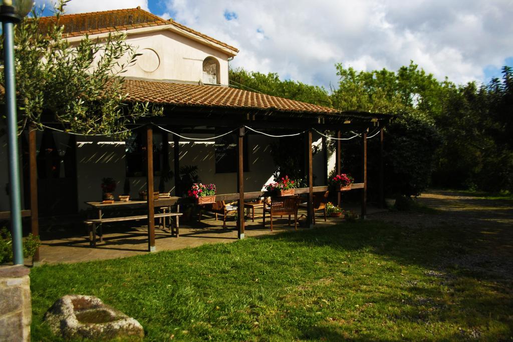 Agriturismo Satanca Villa Arbus Bagian luar foto